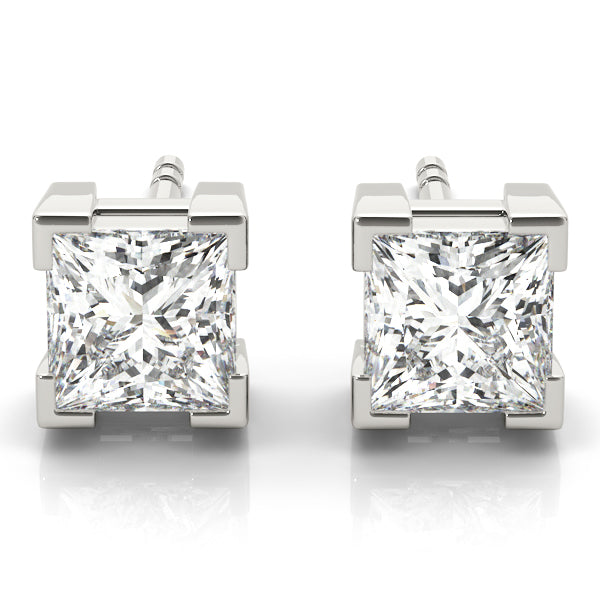 Earrings single stone