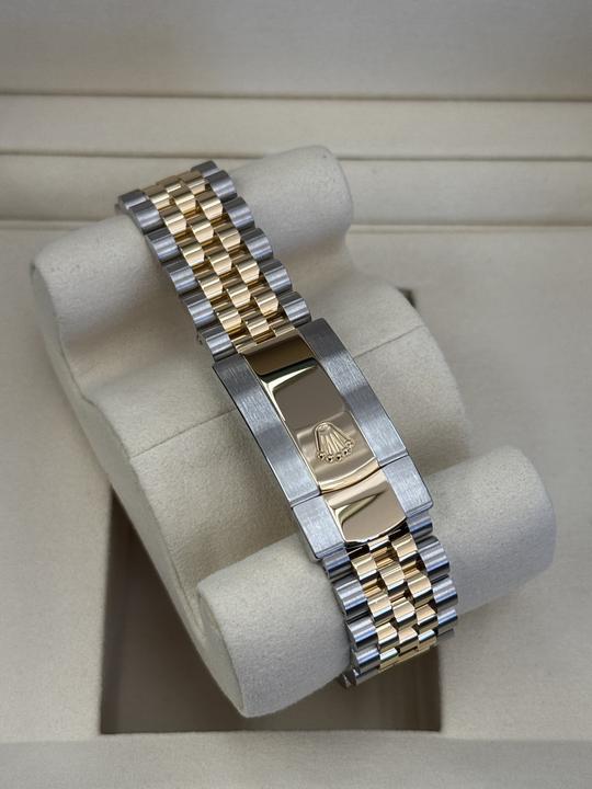 Datejust 41mm Two-Tone Yellow Jubilee Wimbledon Dial