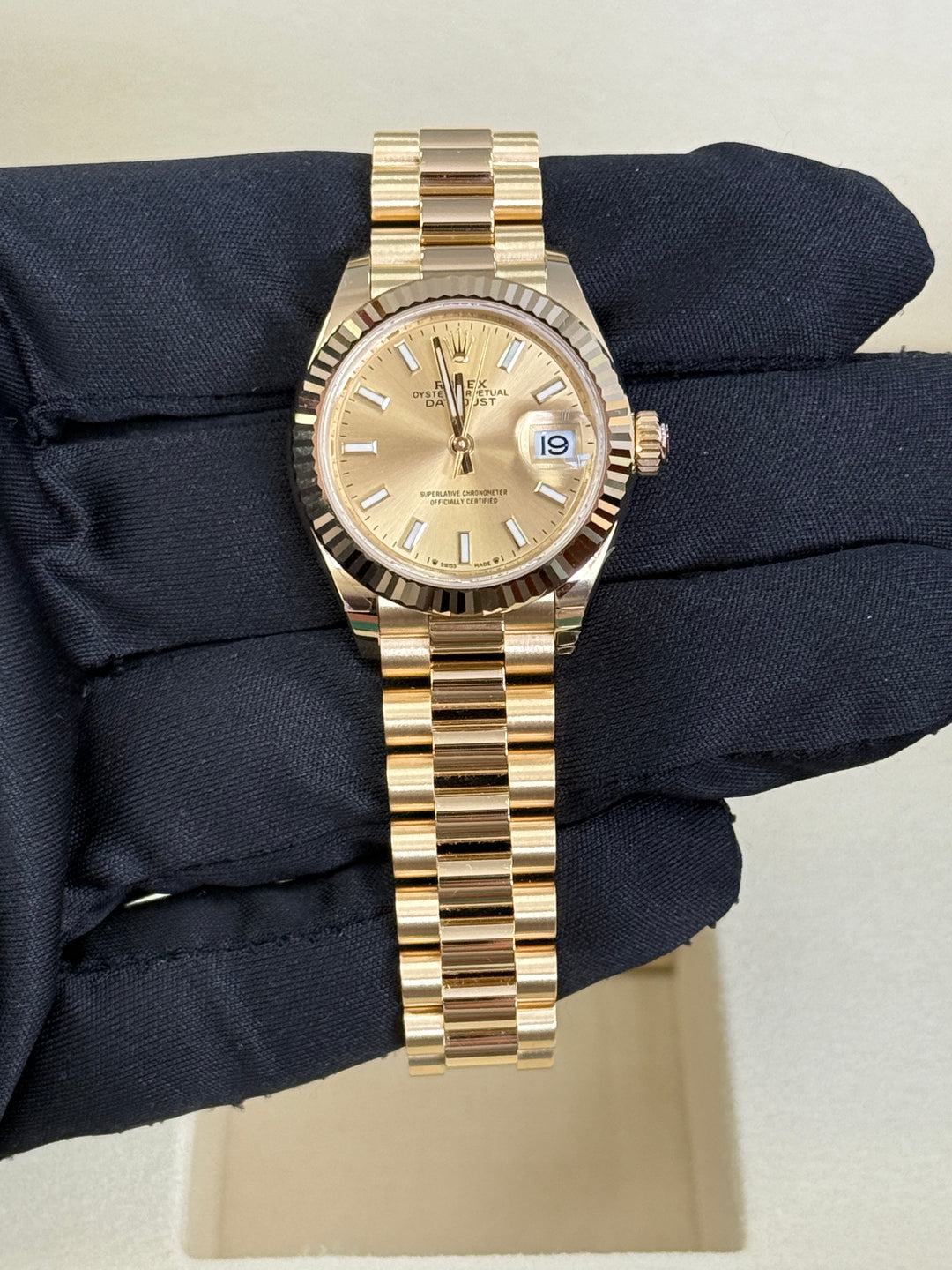 Rolex Lady-Datejust 28mm 18k Yellow Gold Champagne Index Dial - 279178