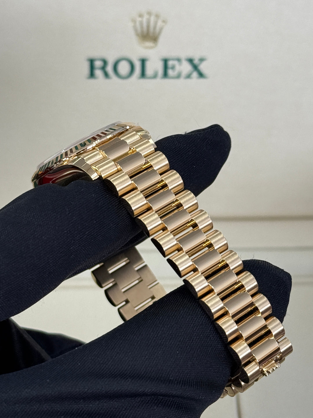 Rolex Lady-Datejust 28mm 18k Yellow Gold Champagne Index Dial - 279178