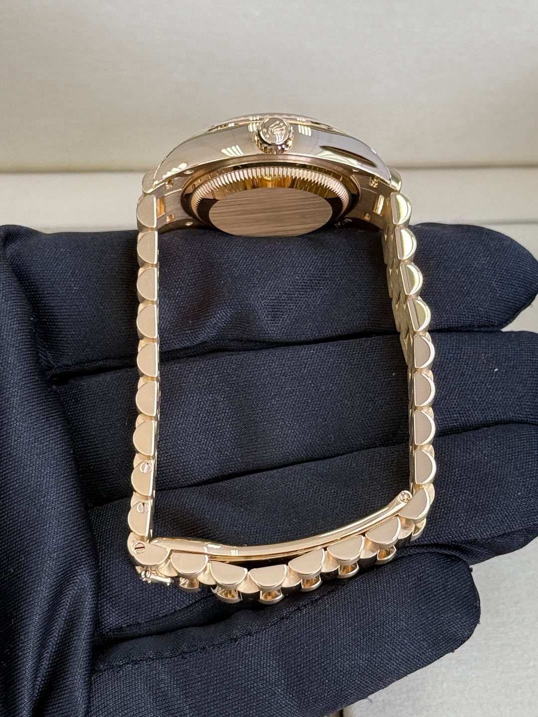 Rolex Lady-Datejust 28mm 18k Yellow Gold Champagne Index Dial - 279178
