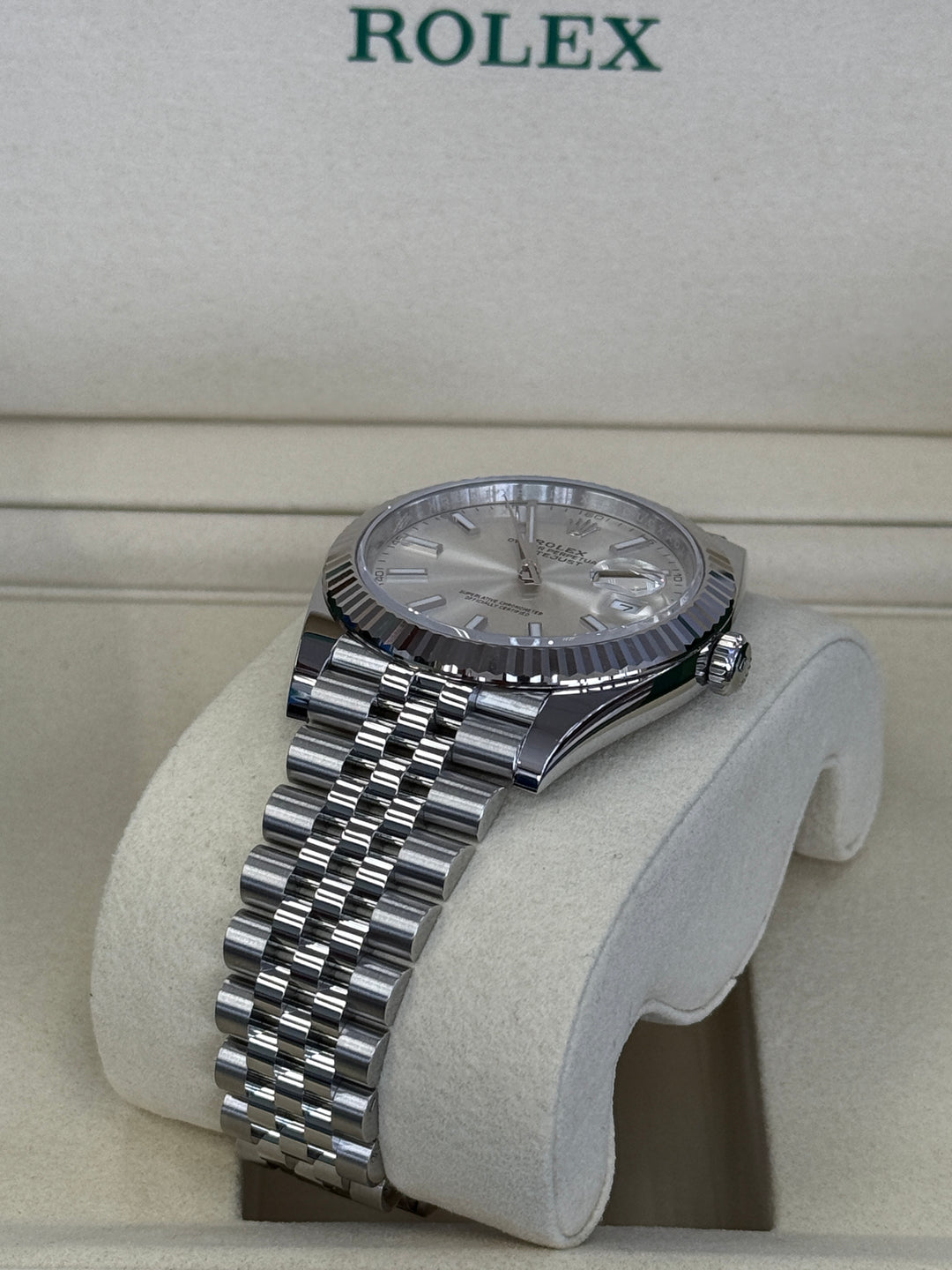 Rolex Datejust 41mm Stainless Steel Fluted Jubilee Silver Stick Dial - 126334