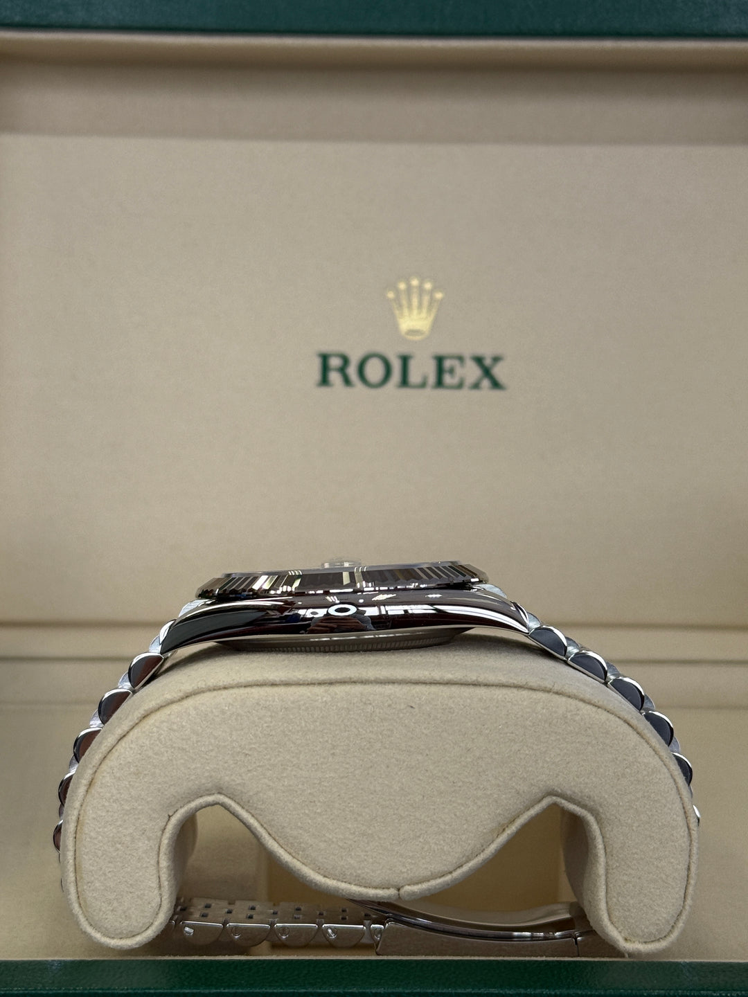 Rolex Datejust 41mm Stainless Steel Fluted Jubilee Silver Stick Dial - 126334