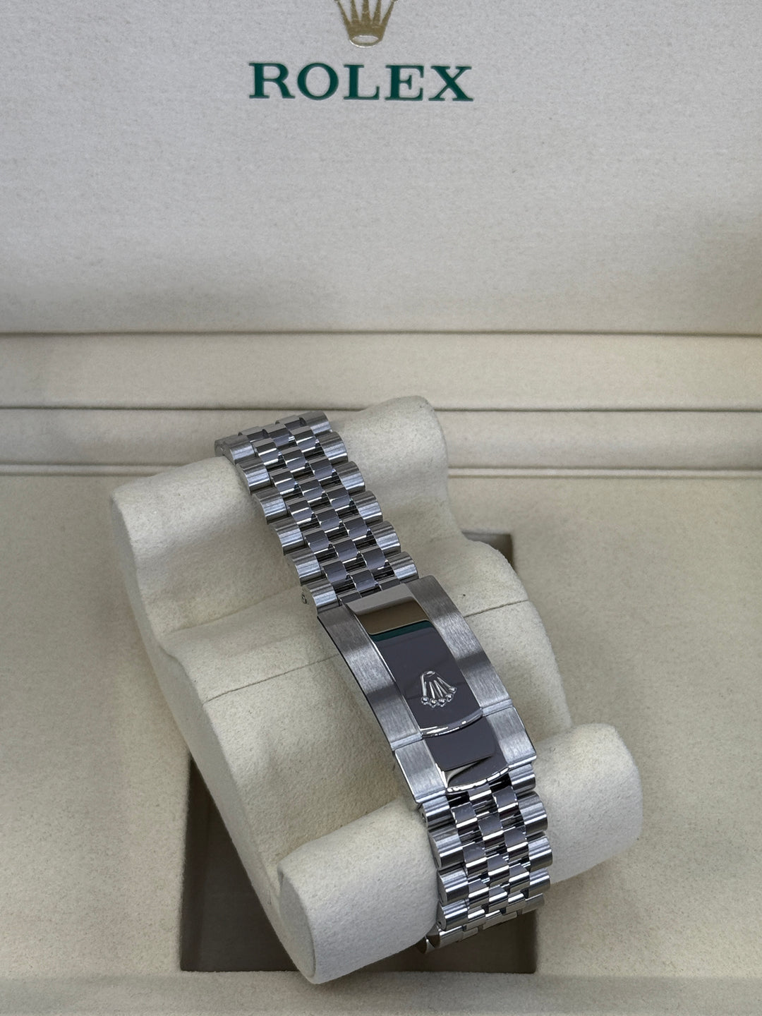 Rolex Datejust 41mm Stainless Steel Fluted Jubilee Silver Stick Dial - 126334