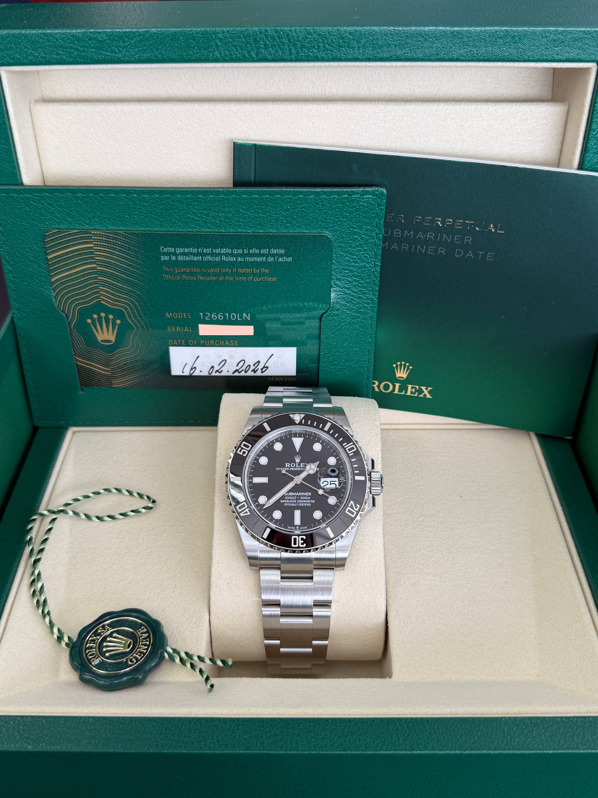 Rolex submariner date 41mm stainless steel oyster black dial   126610ln