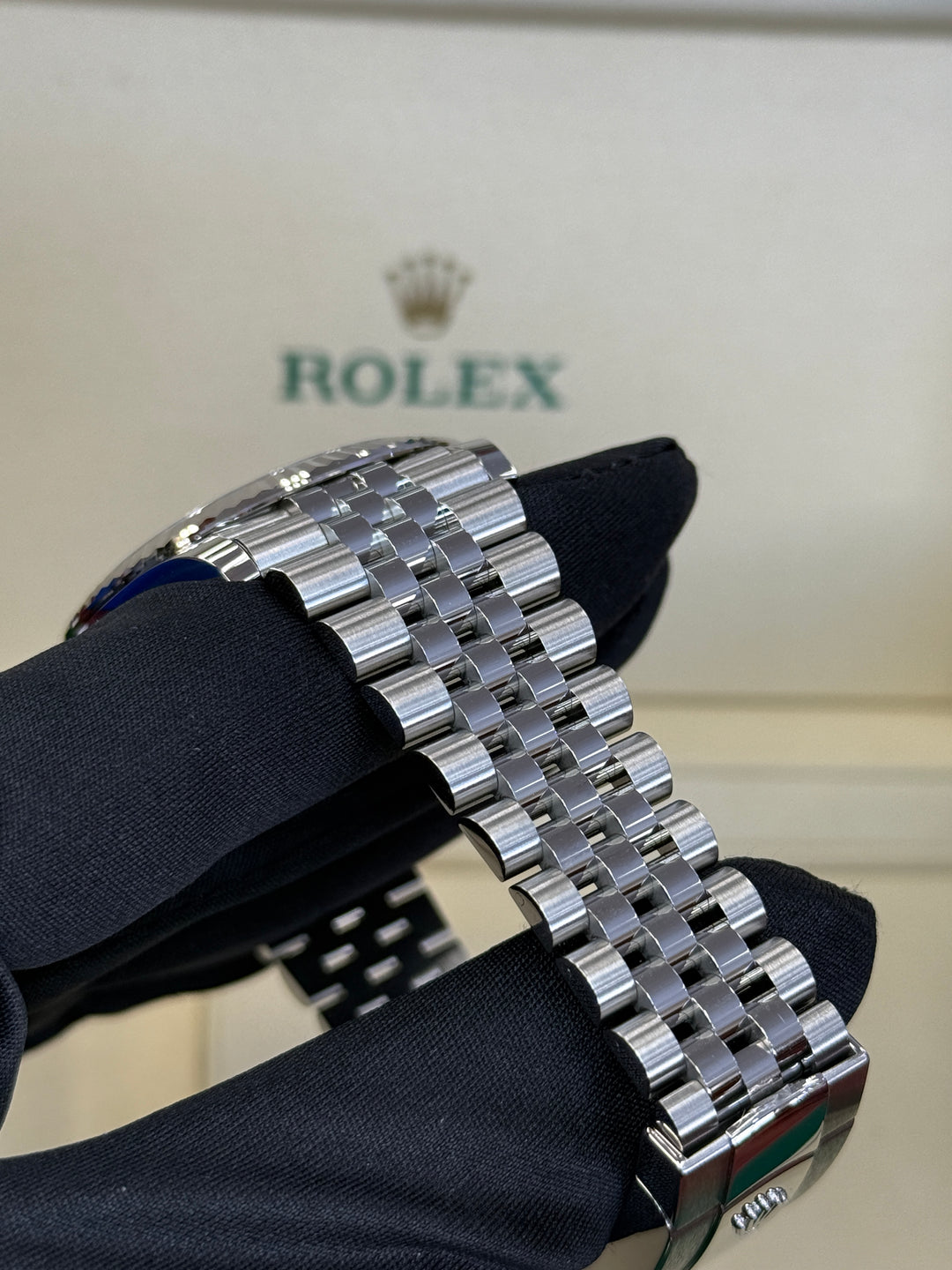 Rolex Datejust 41mm Stainless Steel Fluted Jubilee Wimbledon Dial - 126334