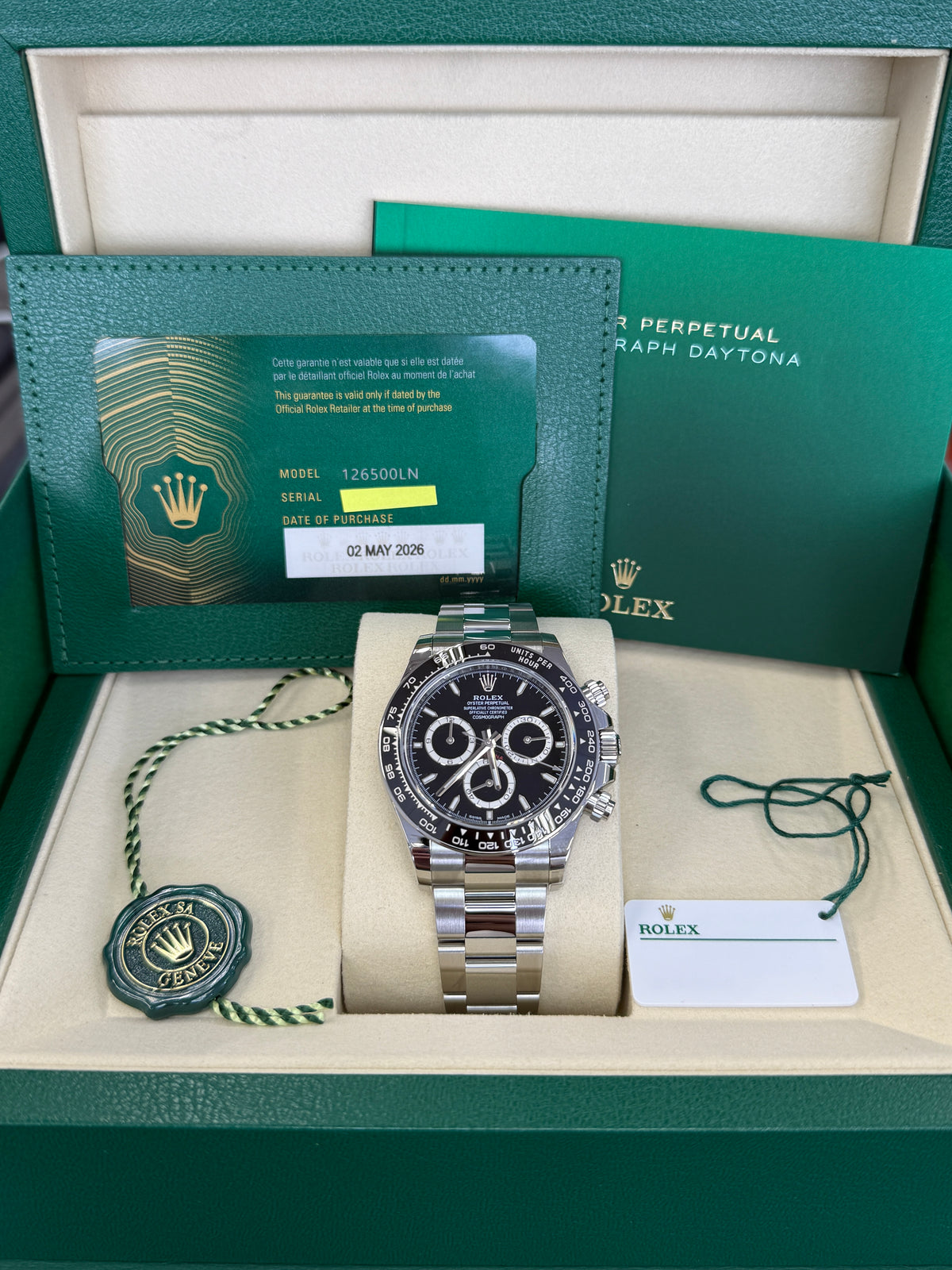 Rolex daytona 40mm daytona black dial stainless steel oyster   126500ln