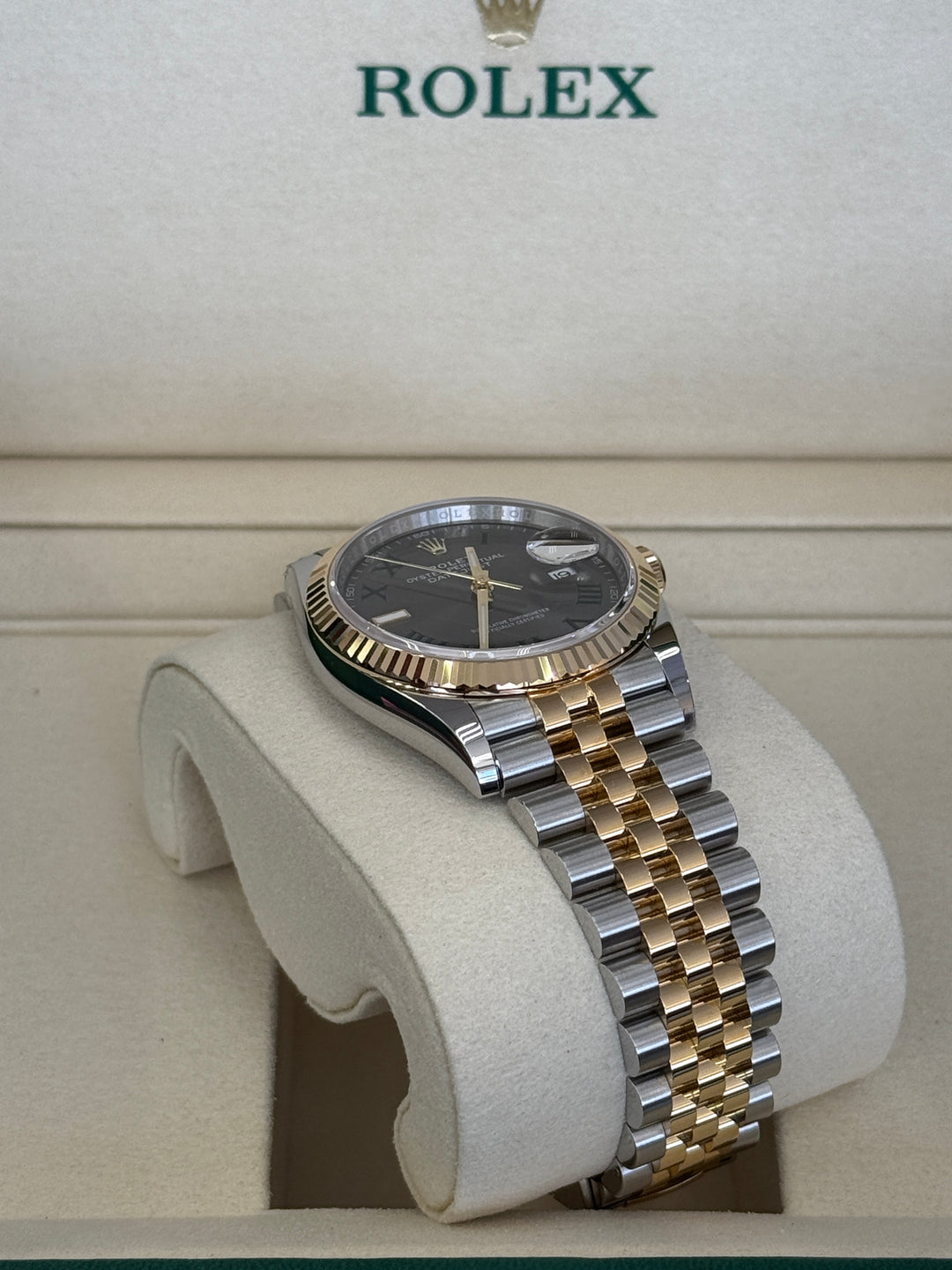Rolex Datejust 36mm Wimbledon Dial Two-Tone Yellow Fluted Jubilee - 126233