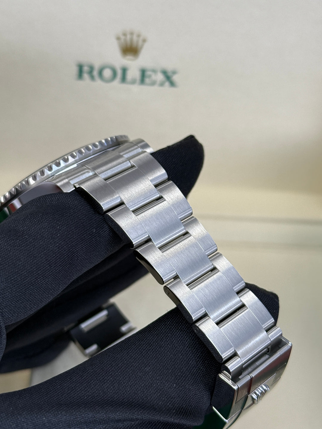 Rolex Submariner No Date 41mm Stainless Steel Oyster - 124060