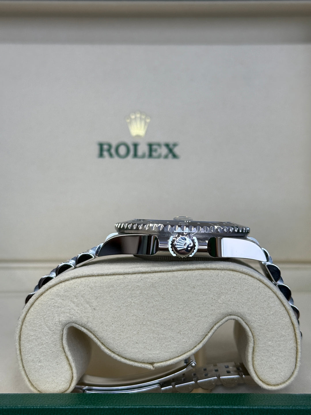 Rolex GMT-Master II 40mm 'Bruce Wayne' Stainless Steel Jubilee - 126710GRNR