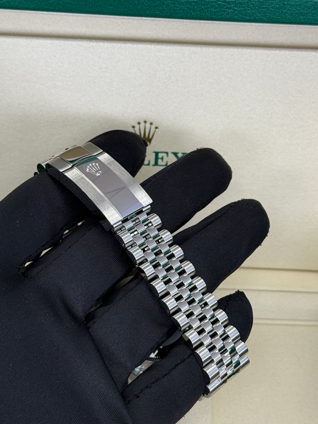 Rolex Datejust 41mm Wimbledon Dial Stainless Steel Jubilee - 126334