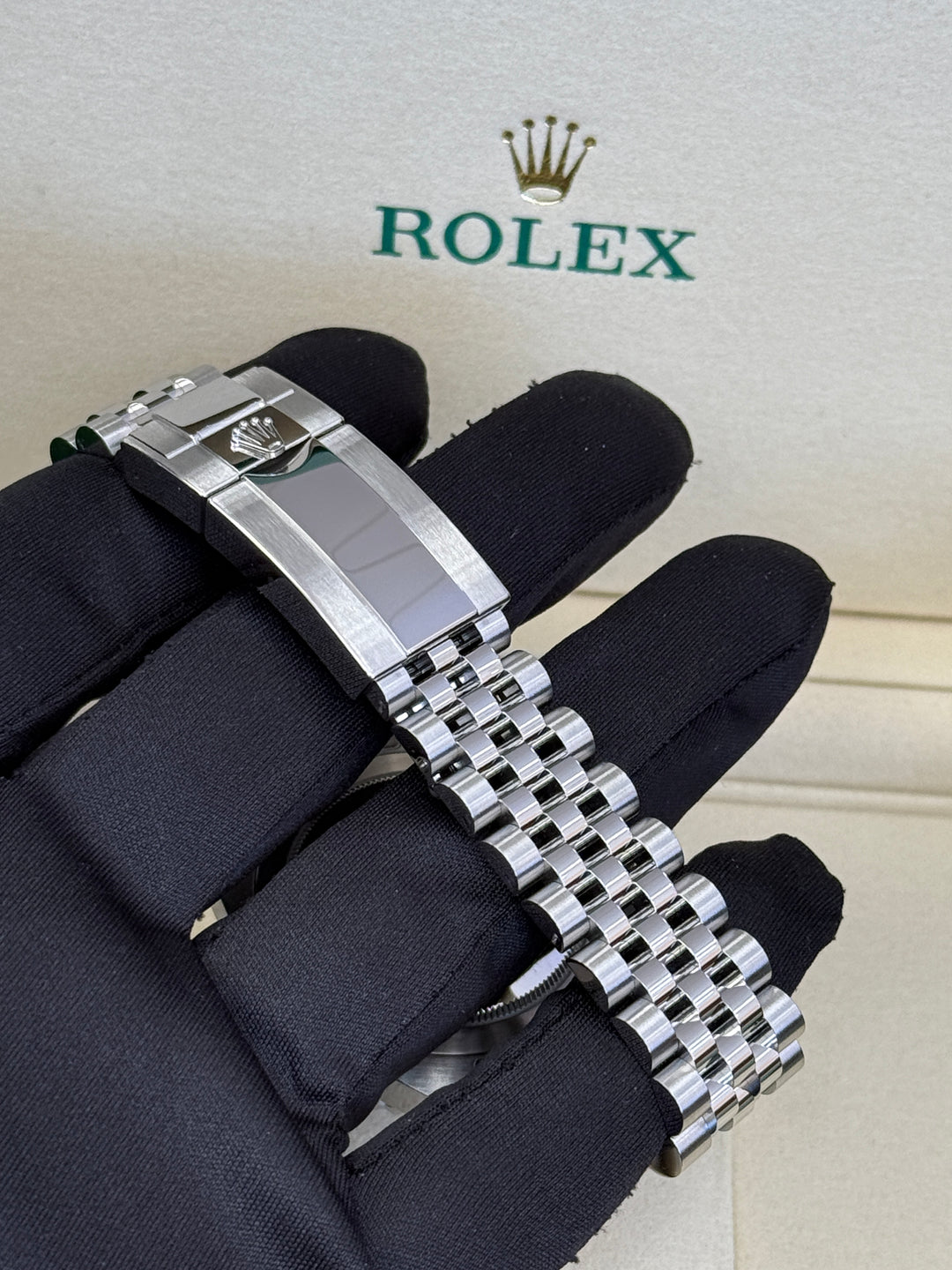 Rolex GMT-Master II 40mm Batgirl Stainless Steel Jubilee - 126710BLNR