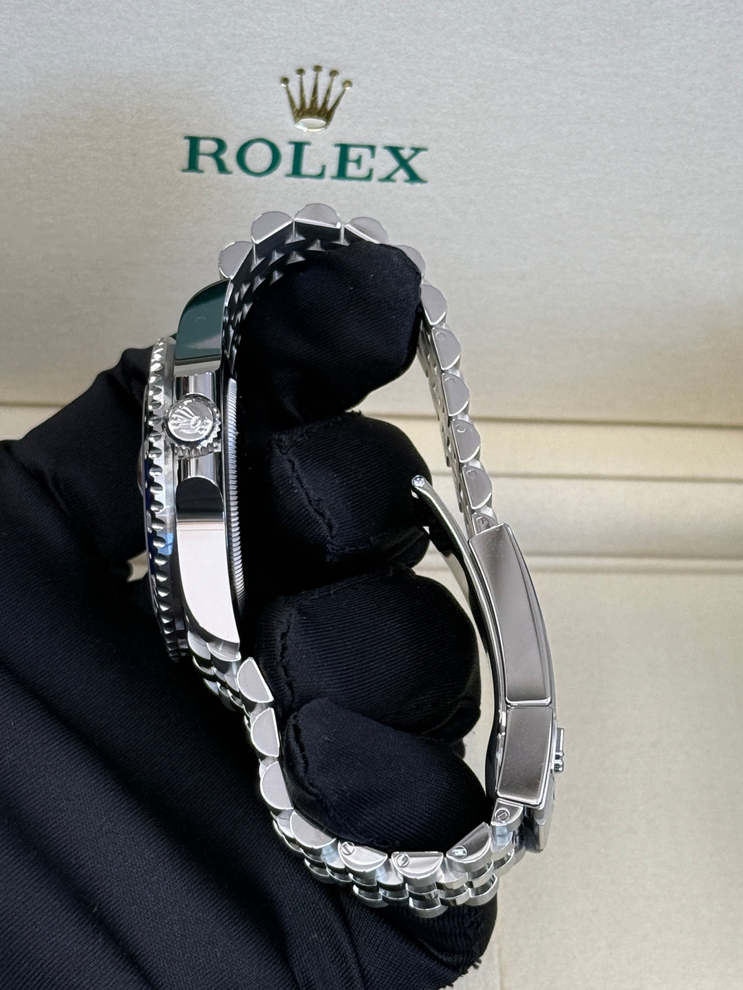 Rolex GMT-Master II 40mm Batgirl Stainless Steel Jubilee - 126710BLNR