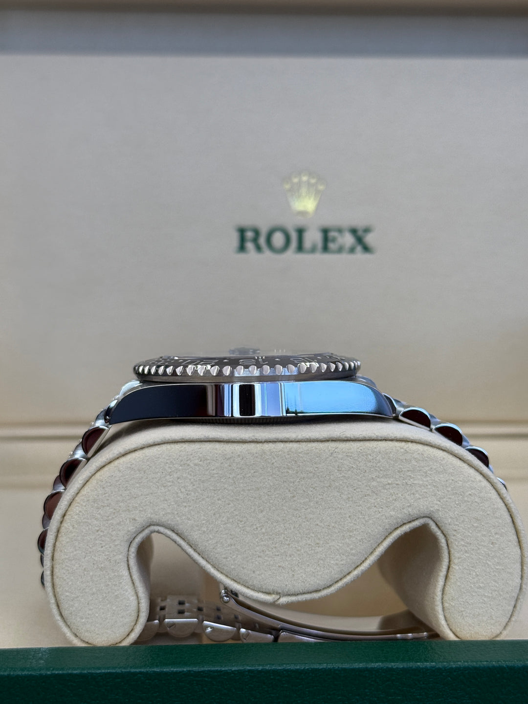 Rolex GMT-Master II 40mm 'Bruce Wayne' Stainless Steel Jubilee - 126710GRNR