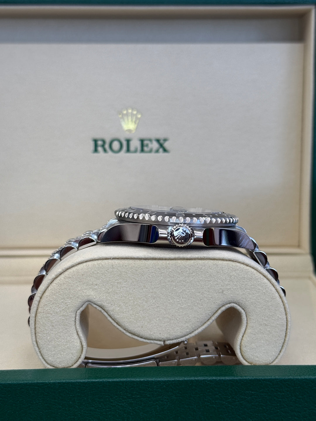 Rolex GMT-Master II 40mm 'Bruce Wayne' Stainless Steel Jubilee - 126710GRNR