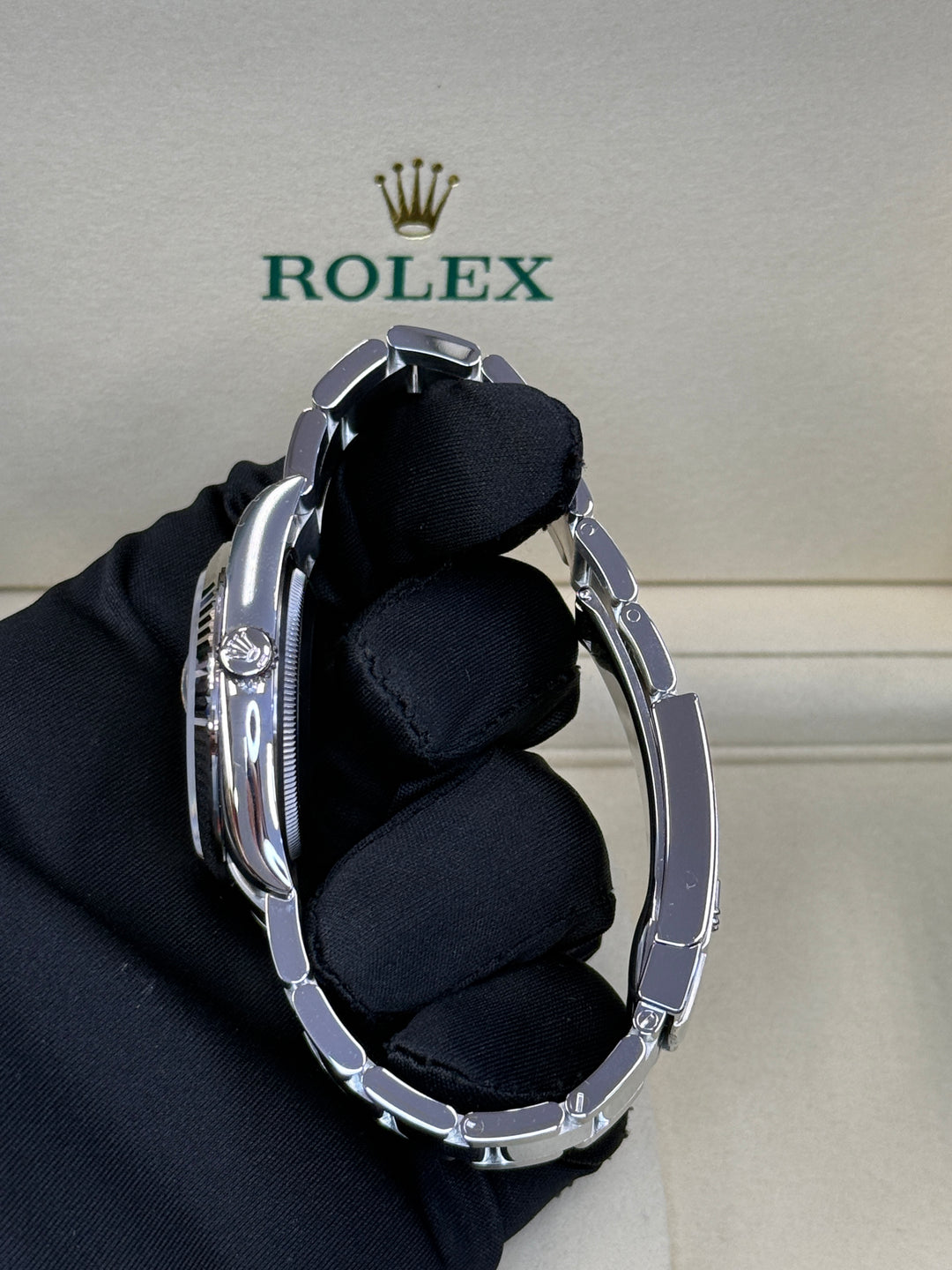 Rolex Datejust 36mm Stainless Steel Fluted Oyster Silver Index Dial - 126234