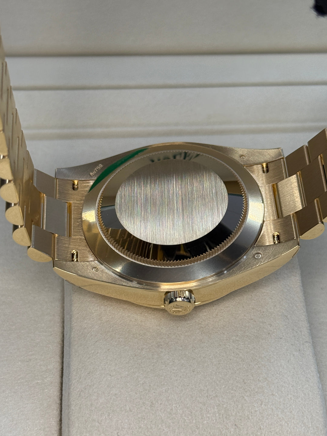 Rolex Day-Date 40mm Silver Roman Dial 18kt Yellow Gold - 228238